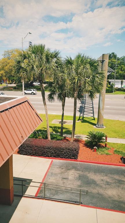 Days Inn Pensacola North Ferry Pass Buitenkant foto